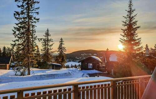 Amazing Home in Lillehammer With Wifi, 3 Bedrooms and Sauna
