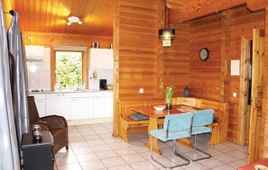 House | Living room - Amazing Home in Hulshorst With 3 Bedrooms and Wifi (Hulshorst)