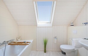 Hus (Avendsünn) | Badrum