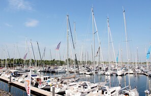 Exterior - Amazing Home in Bruinisse With Wifi and 2 Bedrooms (Bruinisse)