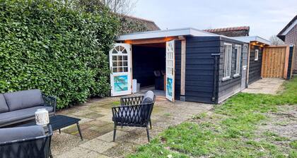 Amazing Home in Tiendeveen With 1 Bedrooms and Wifi