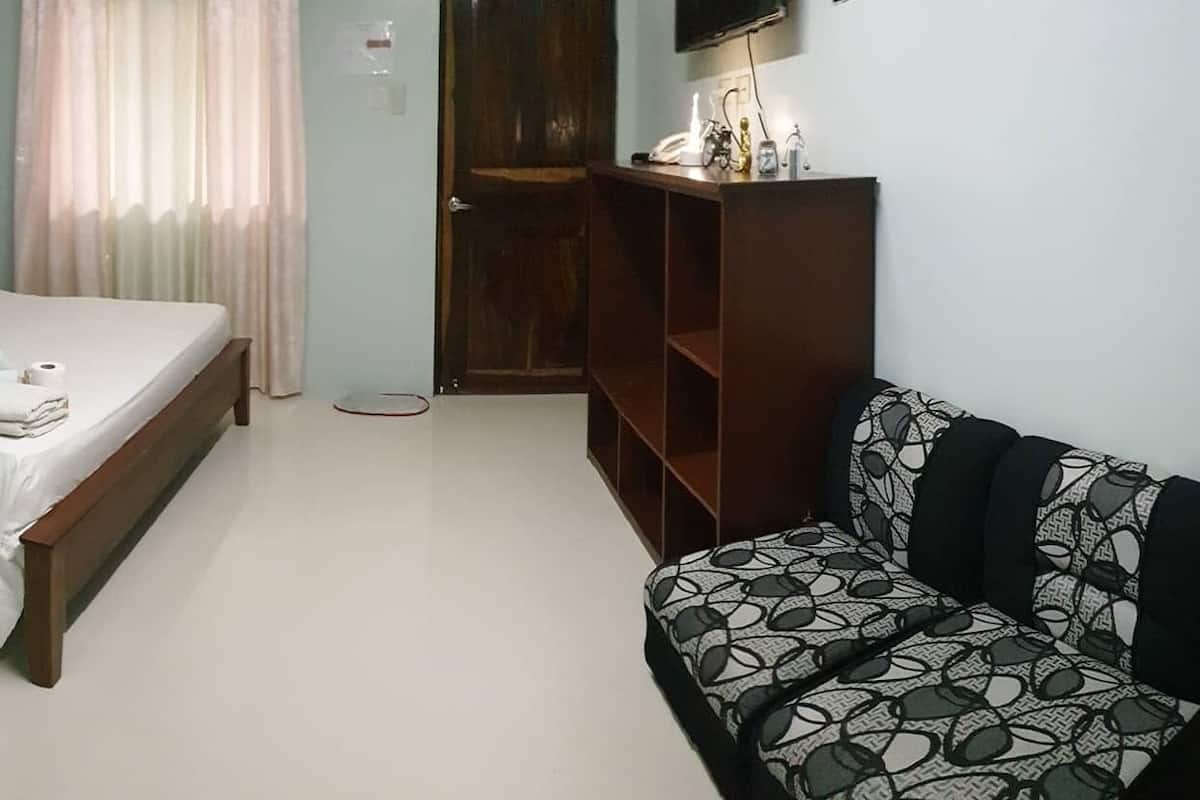 Camera Luxury, 1 letto king | Postazione laptop, Wi-Fi gratuito, lenzuola
