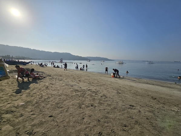 Chambre Luxe, 1 trĂšs grand lit | Vue sur la plage/lâocĂ©an