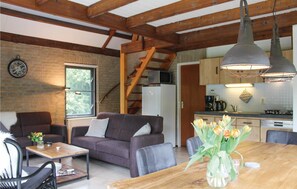 House (Bella Nova) | Living room | TV