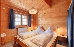House (Ferienpark Lauterdörfle,) | 2 bedrooms - Ferienpark Lauterdörfle, (Hayingen)