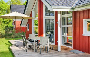 Exterior - Stunning Home in Krems Ii/warderbrück With 3 Bedrooms and Sauna (Krems II)