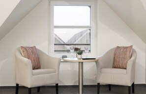 Apartment | Living room