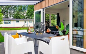 Exterior - Awesome Home in Heinkenszand With 3 Bedrooms, Wifi and Outdoor Swimming Pool (Heinkenszand)