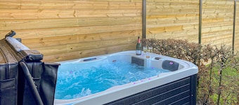 Stunning Home in Diksmuide With Wifi and 1 Bedrooms