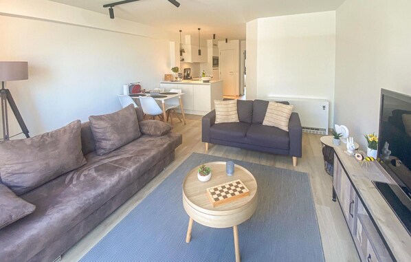 Appartement | Woonkamer | Een smart-tv