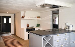 House | Private kitchen | Fridge, cookware/dishes/utensils - Awesome Home in Lammhult With 5 Bedrooms, Sauna and Wifi (Lammhult)