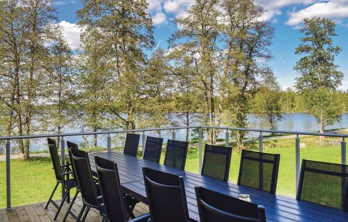 Awesome Home in Lammhult With 5 Bedrooms, Sauna and Wifi