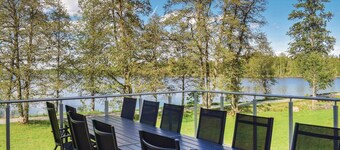 Awesome Home in Lammhult With 5 Bedrooms, Sauna and Wifi