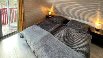 House | 3 bedrooms, free WiFi, bed sheets