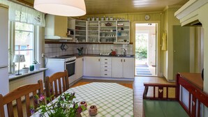 Unclassified image, 5 of 13, button - Nice Home in Munkedal With 2 Bedrooms and Wifi (Munkedal)