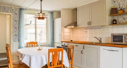 Nice Home in Vrena With Sauna, Wifi and 2 Bedrooms