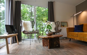 House (Chalet 11) | Living room | Smart TV