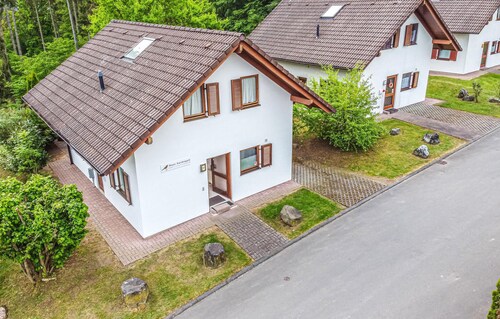 Nice Home in Kirchheim With 5 Bedrooms and Wifi