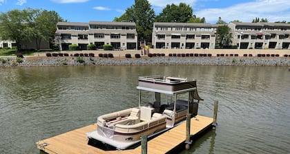 Charming 2BR/1BA Lakefront Cottage w/ Private Beach and Dock