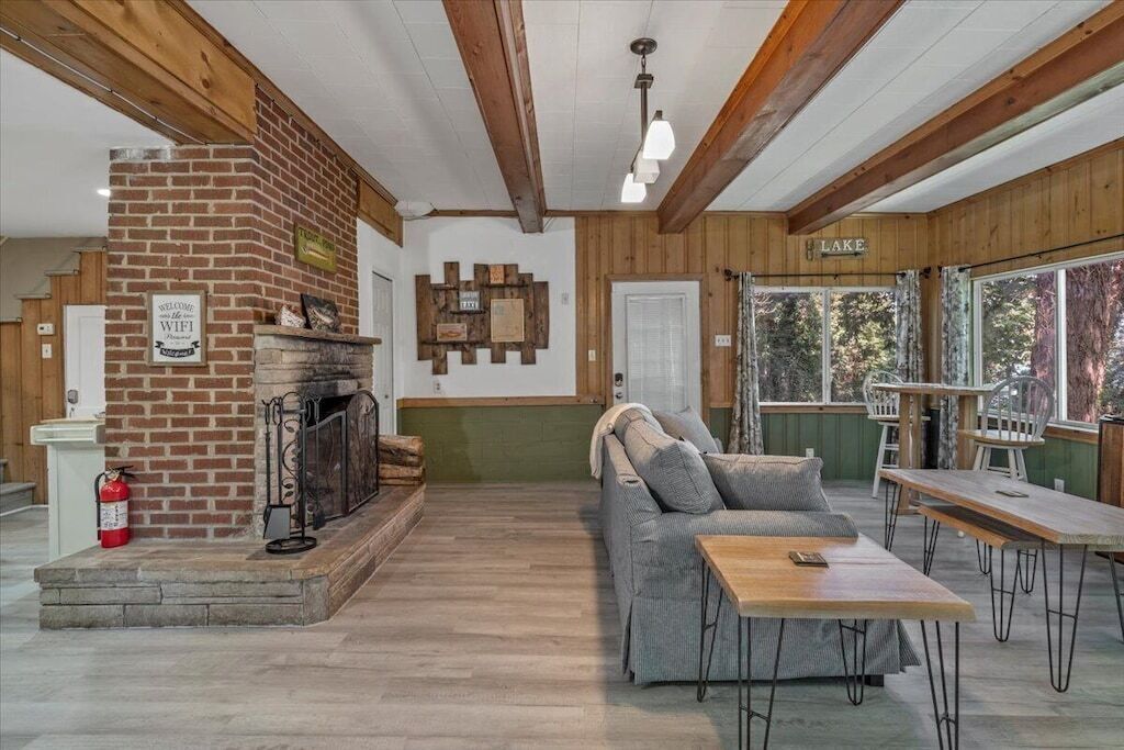 Charming 2BR/1BA Lakefront Cottage w/ Private Beach and Dock