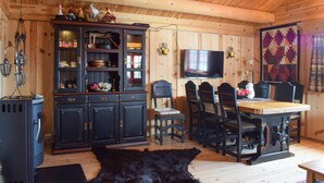 Hus | Oppholdsrom | TV