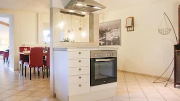 Căn hộ (Vakantiewoning 4) | Bếp riêng | Tủ lạnh, dụng cụ nấu nướng/bát dĩa/dao nĩa
