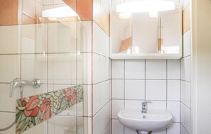 Apartment (Vakantiewoning 4) | Bathroom - Vakantiewoning 4 (Simpelveld)