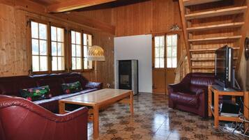 Apartment (Chalet Hochmatt) | Living room | TV