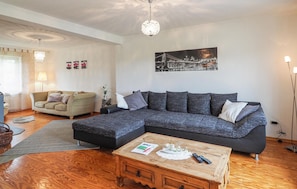 Apartamento | Sala de estar | TV
