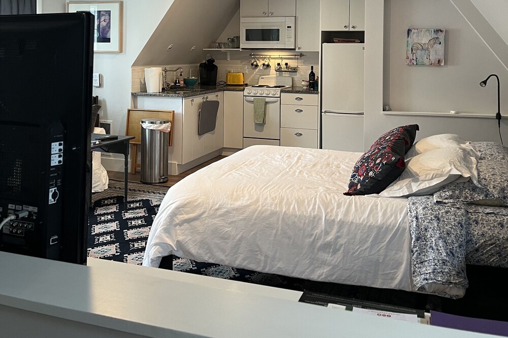 Renovated Studio near Downtown Birmingham