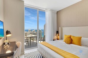 2 Schlafzimmer, Schreibtisch, Bügeleisen/Bügelbrett, Reisekinderbett