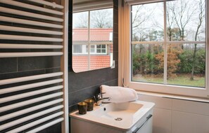 Ferienhaus (Buitengoed Het Lageveld - 84) | Badezimmer