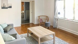 Hus | Oppholdsrom | TV