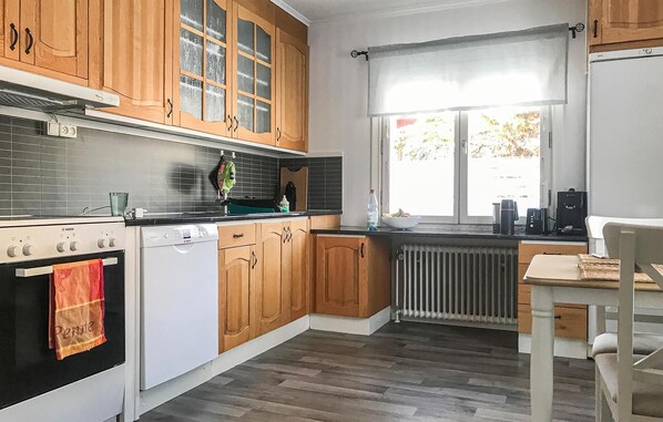 House | Private kitchen | Fridge, electric kettle, toaster, highchair