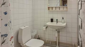 Apartment | Bathroom