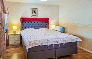 House | 3 bedrooms, free WiFi