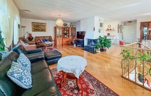 House | Living room