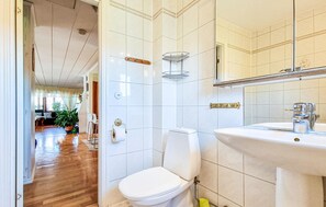 House | Bathroom