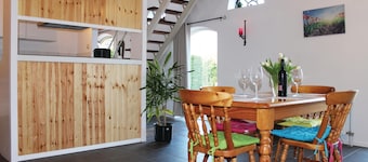 Stunning Home in De Meern With 3 Bedrooms and Wifi
