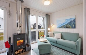 House | Living room | Smart TV