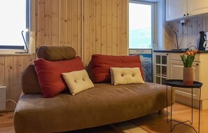 Apartment (Nordseter Sportell 271) | Wohnzimmer | Fernseher, Tischtennisplatte