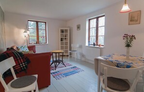 Living room - Beautiful Home in Visby With 1 Bedrooms (Visby)