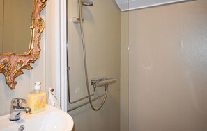 Bathroom - Awesome Home in Reftele With 1 Bedrooms and Wifi (Reftele)