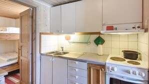 Private kitchen - Beautiful Apartment in Sysslebäck With 2 Bedrooms and Wifi (Sysslebäck)
