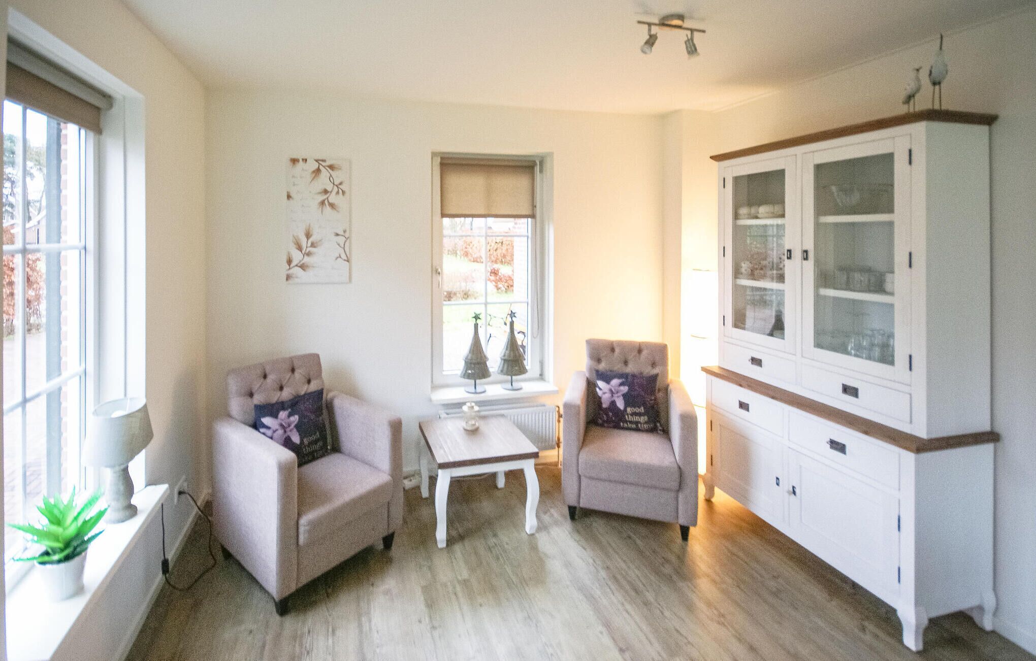 House | Living room | Smart TV