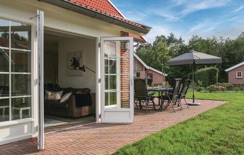 Nice Home in Hoge Hexel With 3 Bedrooms and Wifi