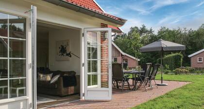 Nice Home in Hoge Hexel With 3 Bedrooms and Wifi
