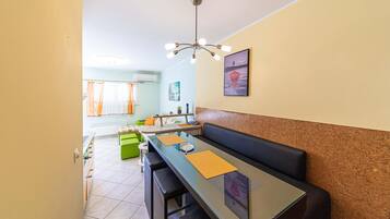 Apartment | Living room | Smart TV