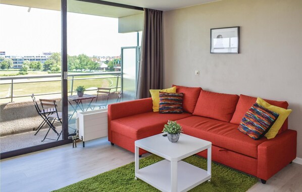 Appartement (Royal Ascot S2 ref. 8) | Woonkamer