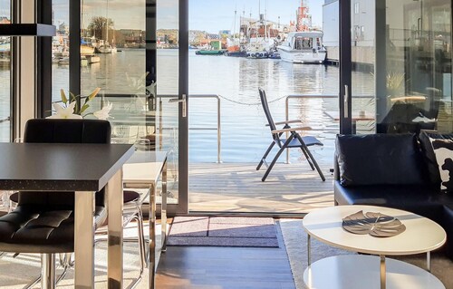 Beautiful Ship/boat in Göteborg With 2 Bedrooms and Wifi